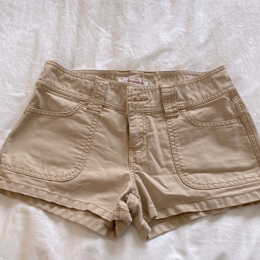 Aeropostale Shorts Brown size 1/2